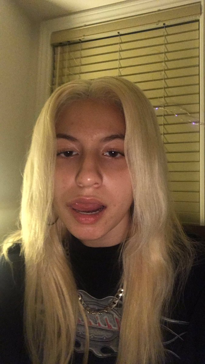 babycheekpink's tweet photo. ok i’m blonde. https://t.co/ThIKH49IuW
