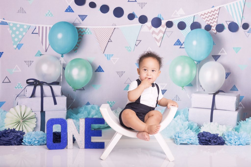 StepfordWife_'s tweet image. WHERE DID TIME GO😭😭 my young King Arthur is 1 today! I’m so emotional I can’t take it! Happy birthday 🎊🎈🎂🎉🎁 my baby boy. May God continue to bless you my beautiful baby. 
Thanks to baby Zambia photography for capturing these moments #arthurturnsone #1down #bougiebaby
