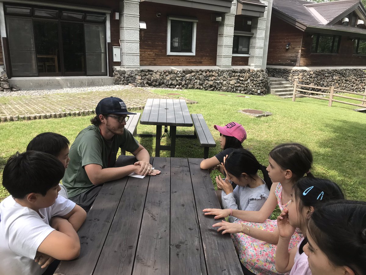 QUESTTokyoKK's tweet photo. We’re here and the weather is good. Phew! Beds are made, emergency drill next then off out for a hike to the waterfall.  #questnorikura #questtokyo #greatoutdoors https://t.co/ldbSrycW7i