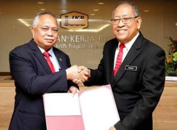 Setinggi2 tahniah diucapkan kpd YBrs Ir. Hj yaakob b. Abd. Latif di atas pemangkuan Gred Utama B sebagai Pengarah Kanan CKE JKR malaysia berkuatkuasa 8 Julai 2019. Drpd CKE negeri kedah.