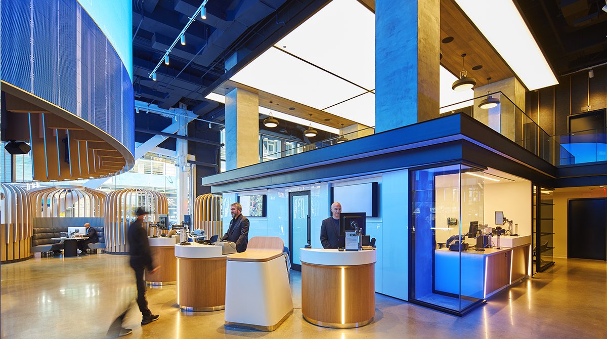 Accenture worked with JPMorgan <a href="/Chase/">Chase</a> to co-create a flagship branch where customers can interact seamlessly with the bank through a combination of digital and physical channels. bit.ly/2NqfgrN
Photos: Bernhard Kristinn Ingimundarson