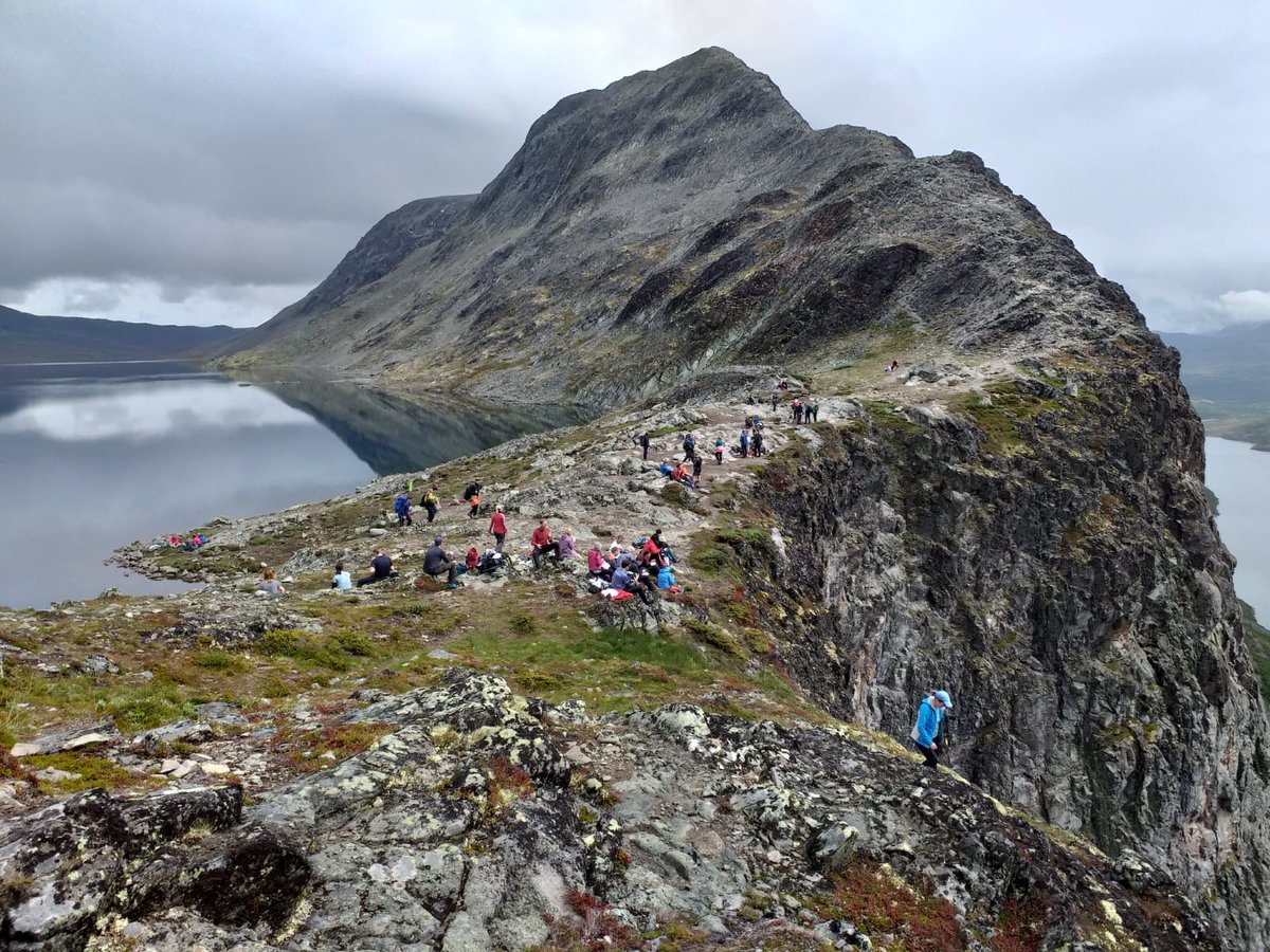 CureLeukaemia's tweet photo. Congratulations and a big thank you to all the @DeutscheBank staff who have completed a trek in Norway to raise funds for ourselves and @RaysofSunshine. A fantastic effort which will have a really #PositiveImpact on leukaemia patients now &amp; in the future - https://t.co/Qoxd5asTH3 https://t.co/NT0gwJp8Up