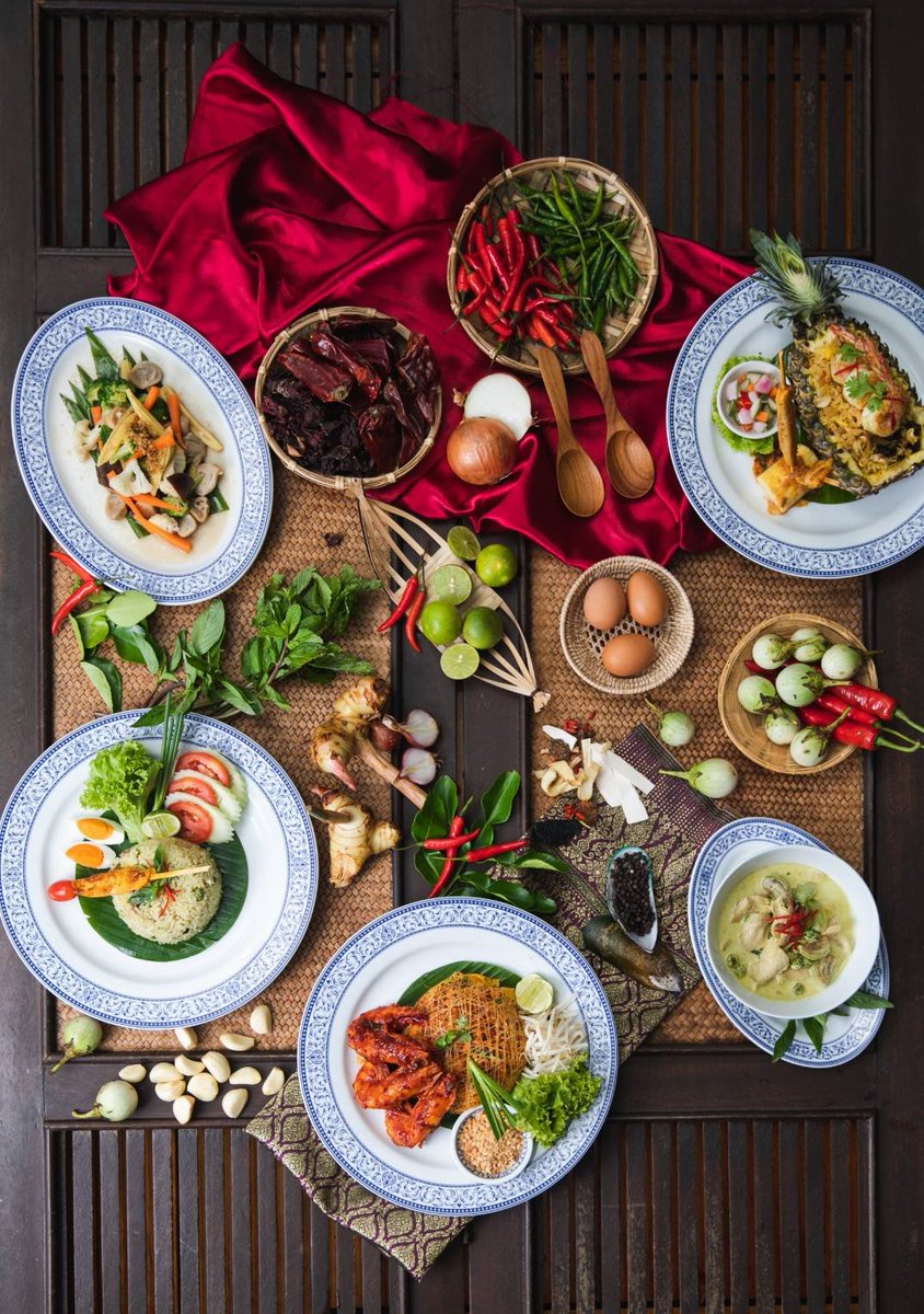 sss_phuket's tweet photo. You can't live a full life on an empty stomach! 

Our Sea View restaurant has a variety of choices you can enjoy for now~ 
🍔🍗🥓🍞🧀🥙🥘🍝🍜🍣🍲🍰

#seasunsandresortandspa #seaviewrestaurant #seaview #patong #phuket #thailand #food #tasty #menu #holiday #vacation https://t.co/fTbyndwecK