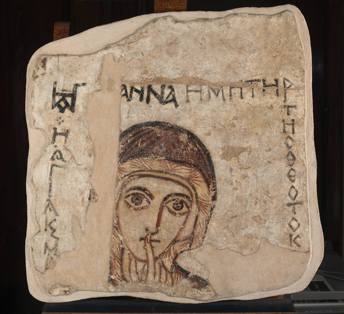 Faith. It was a time driven by religion and by faith (for they can be different things). But so were other periods. And just as well the LA and EMA produced breath taking works driven by that motivation. Like this tiny fresco of St Anna of Faras from the end of the 8th C. (h) 8/