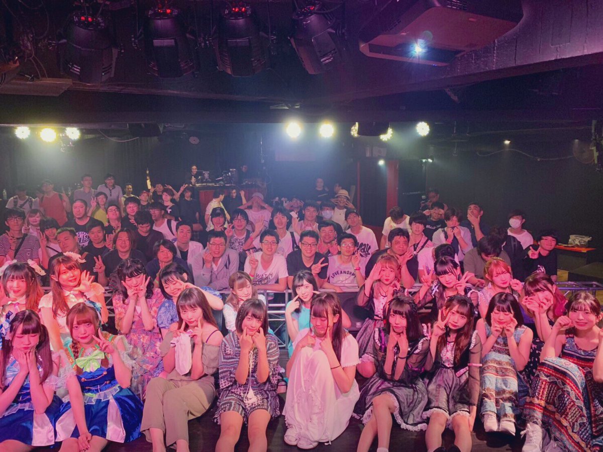 公式 Kata Chu 27歳加藤真侑お見合い相手募集中 Dmまで 台湾思い出ショット 共演アイドルの皆様 ファンの皆様 1人だけカメラ目線の大島遥華 21歳 台湾で人気になる横山栞 19歳 片チュー