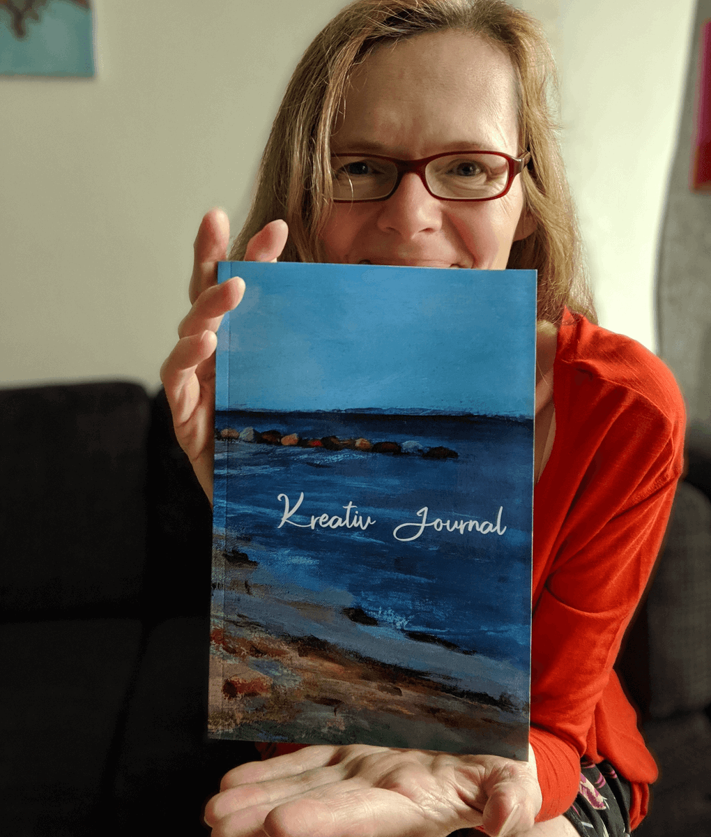 eva_peters's tweet photo. Das Kreativ-Journal ist da 😊 Für Notizen, Skizzen, Ideen und mehr. Das Cover ziert der "Dänische Sommer am Meer" https://t.co/UT87XTZyil https://t.co/XV97ScMmCo