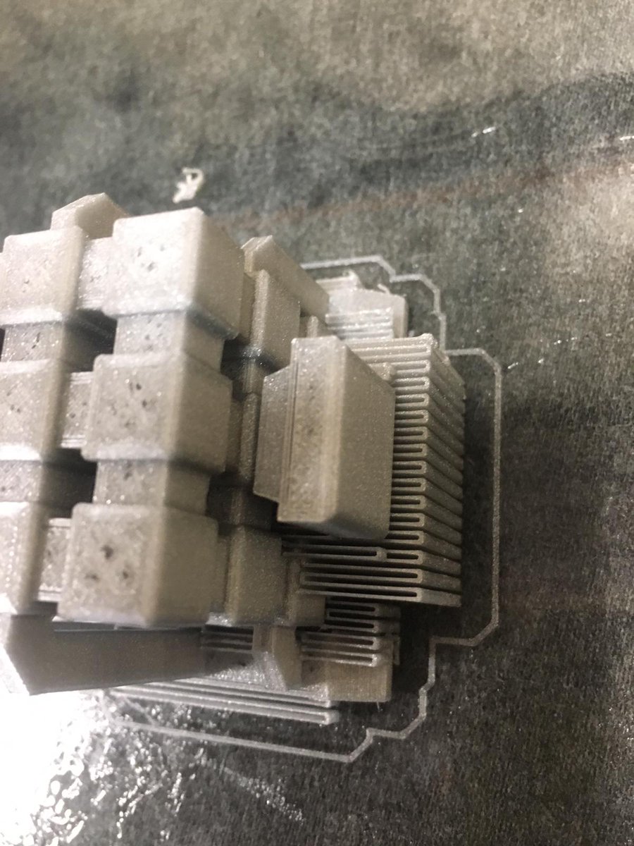 itsfrommy's tweet photo. This is the power module concept, we will add the connection system to allow the module to be connected to the cubes. (The "s" you see are 3D supports so it won't print floating pieces. Yes, you can remove it obv).
Next one in queue: the mushroom tower from the old BA Mode. https://t.co/8ir5OsKFmm