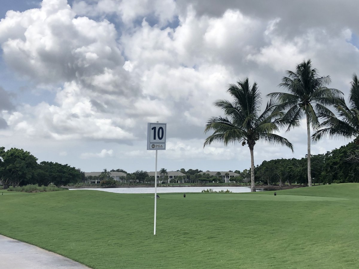 southfloridapga's tweet image. 25 minutes away from the start of our ‘19 @YamahaGolfCars Pro Pro! #practice #golf #whoseready #weareready #sfpgapros