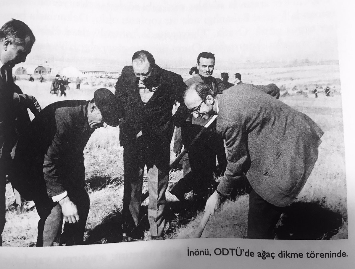 candundaradasi's tweet photo. Eken rektör #Erdalİnönü
Kesen rektör #VerşanKök
#ODTÜSavunulmalıdır https://t.co/FOeY7woWbx