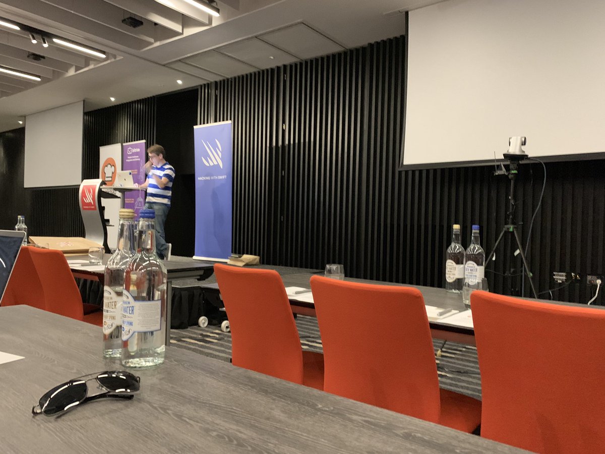 CJMash's tweet image. #HackingWithSwiftLive almost ready to start!