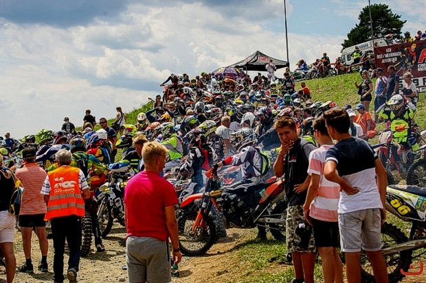 Die zweite Runde der ACC im Land der 1000 Hügel #ACC #ACC2017 ift.tt/2XwukUS