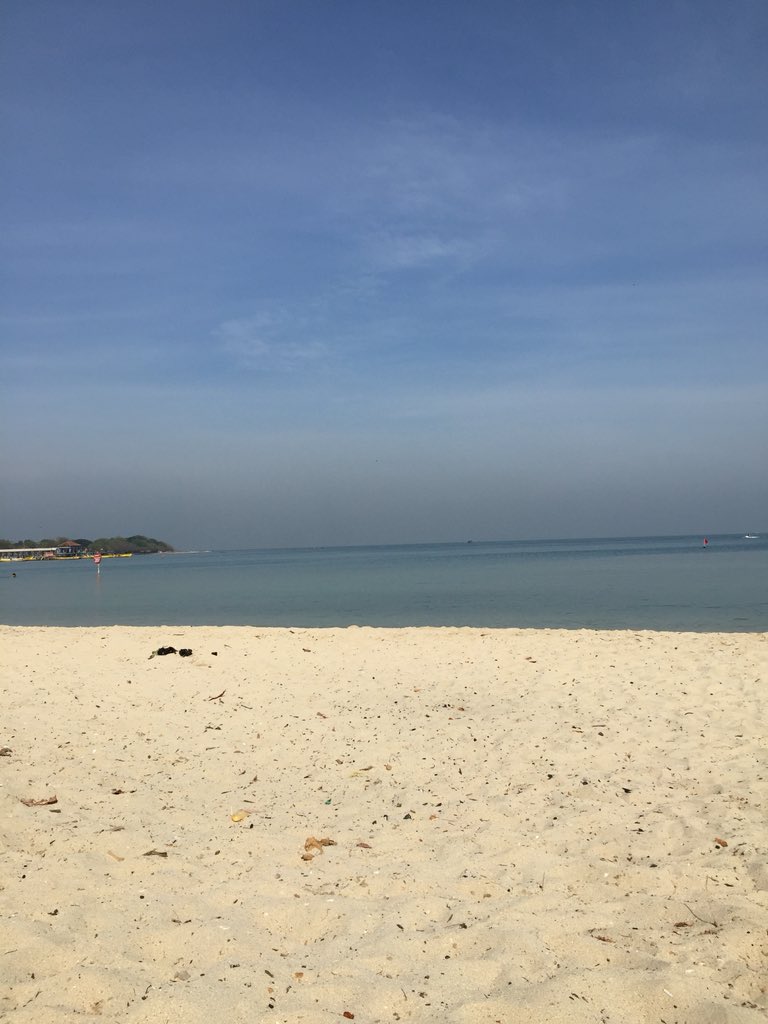 WorldofKamura's tweet photo. See you when I see you jepara 👋🏻.. saatnya pindah ke kota sebelah.. kkn tetap berlanjoet wkwk. 
.
Jadi keinget tonami liburan kepantai hoy 😶 https://t.co/ZCEa5IRQBE