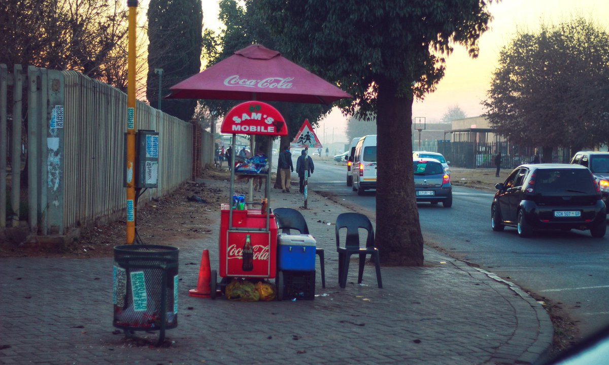 KatGrapher's tweet photo. #unfamiliarPlaces
By all means necessary..
On Frame | Sam
Daveyton | July 2019
#LetMeShowYou #AStrainOfPurple #africanphotography #CanonAfrica #streetphotography #africangallery #streetculture #hustle #jozistreets #pixel_sa #betair #streethustlers #MondayMotivation #jhb https://t.co/mifBwg0Hed