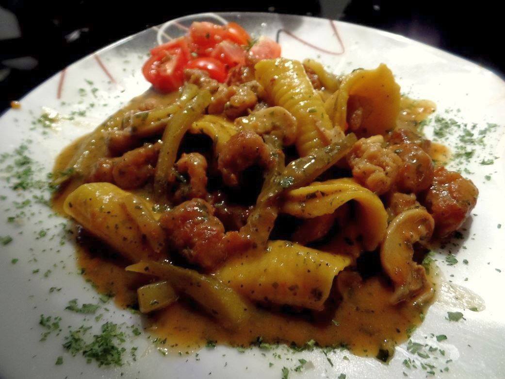 AufVegan's tweet photo. #Tagesgericht heute :  Sojaschnetzel nach Stroganoff Art  😍   https://t.co/VRlXNznEET   #vegan #vegetarian #rezepte #recipe #RecipeOfTheDay https://t.co/qcwMVGPN5J