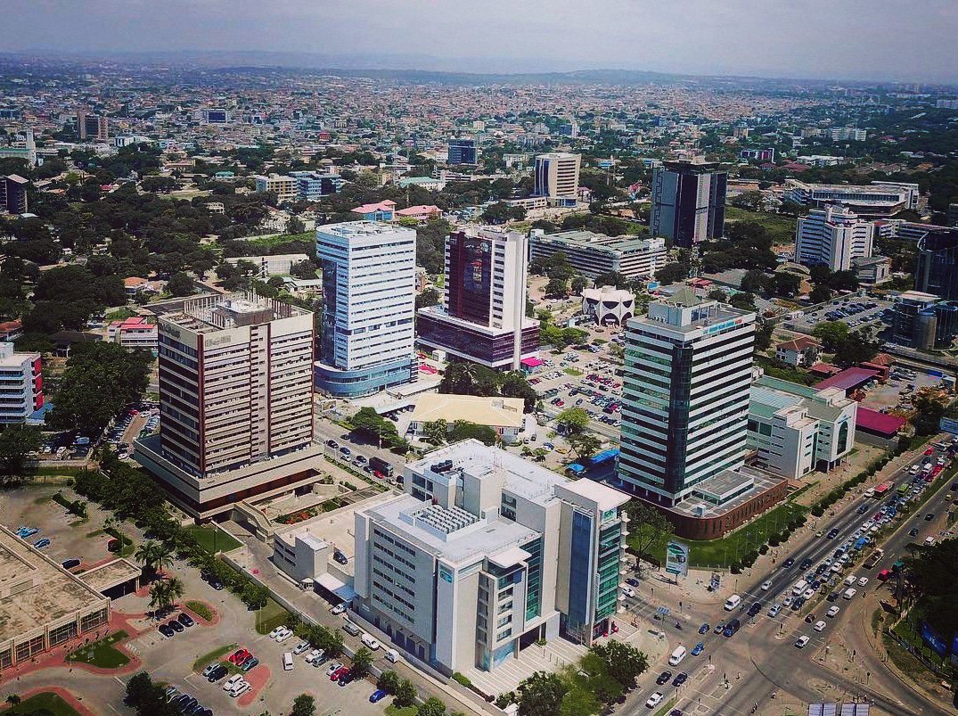 leconomie_cmr's tweet photo. Le #Ghana abritera le secrétariat général permanent de la Zone de libre-échange continental (ZLEC).

Membre fondateur de l’Union africaine (UA), le pays n’accueillait jusqu’à ce jour aucune agence ou secrétariat de l’organisation continentale. https://t.co/fcFJwlB0U1