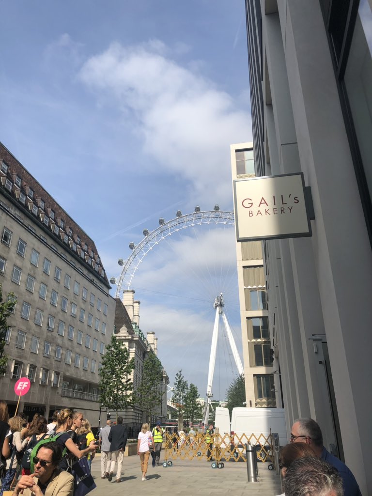 FUSIONspaces's tweet photo. We are going #FreeRangeATWork today.. It’s mindful taking in our surroundings, for breakfast.. #Wellbeing #Outdoors #Summer https://t.co/pAWjuWuSCP