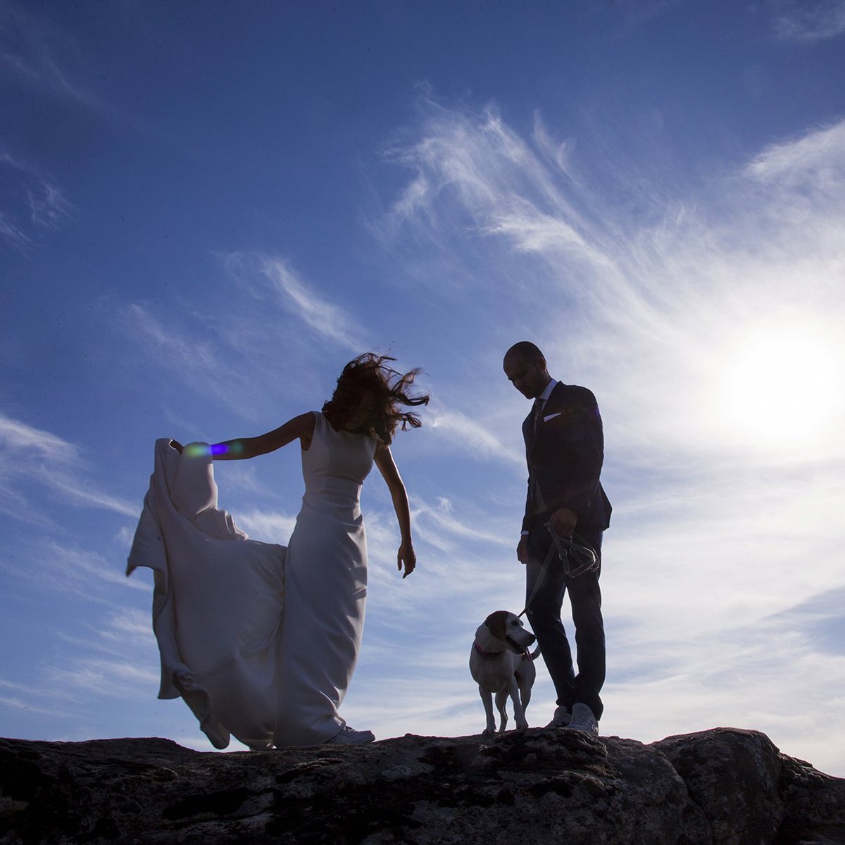 VITAYOLGA's tweet image. Nada mejor que una #postboda con 🐶 para empezar la semana!
#vitayolga #postboda #novios #mecaso #diferente