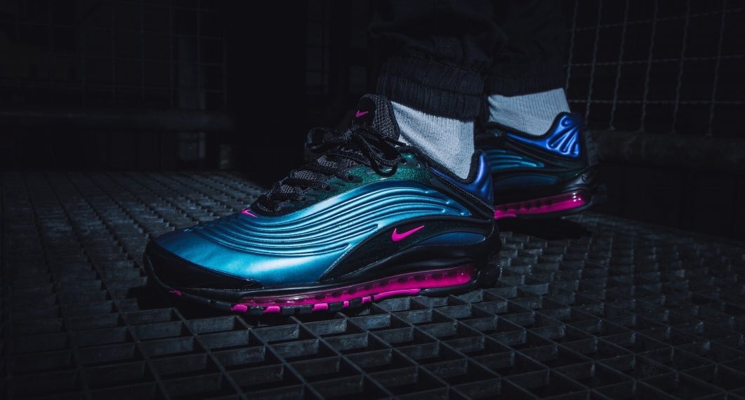 air max deluxe northern lights