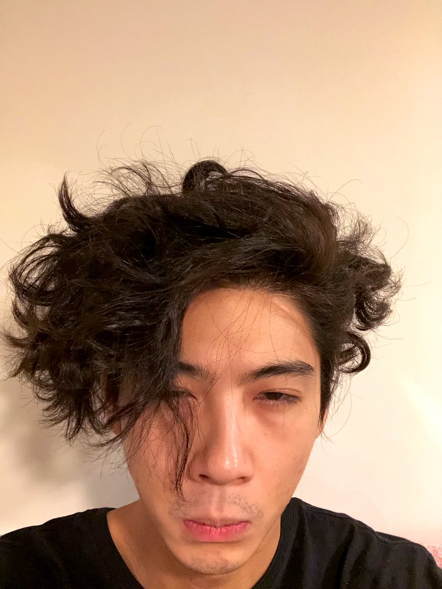 ｗｏｗｏｗオリジナルドラマ アフロ田中 公式 本日はオフショットをお届け 中学時代の アフロ田中 とまだアフロになる前の田中少年 皆様は どちらの髪型がお好みですか Wowow 賀来賢人 柴崎楓雅 母親譲りのクセ毛 どっちかなんて