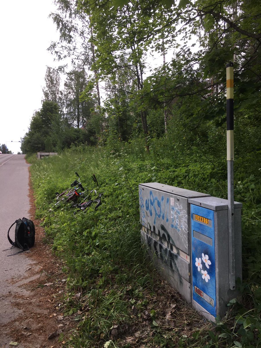 InspisLahti's tweet photo. Inspiksen sähkökaappien maalailu jatkuu tänäkin kesänä!
Jos olette kiinnostuneita kaappien maalaamisesta itse, ottakaa yhteyttä Inspiksen toimiston sähköpostiin, info@inspis.info 

Olkaa valmiita lähettämään jonkinlainen sketsi teidän suunnittelemastanne kuvastanne!

#inspis https://t.co/lDziassPQh