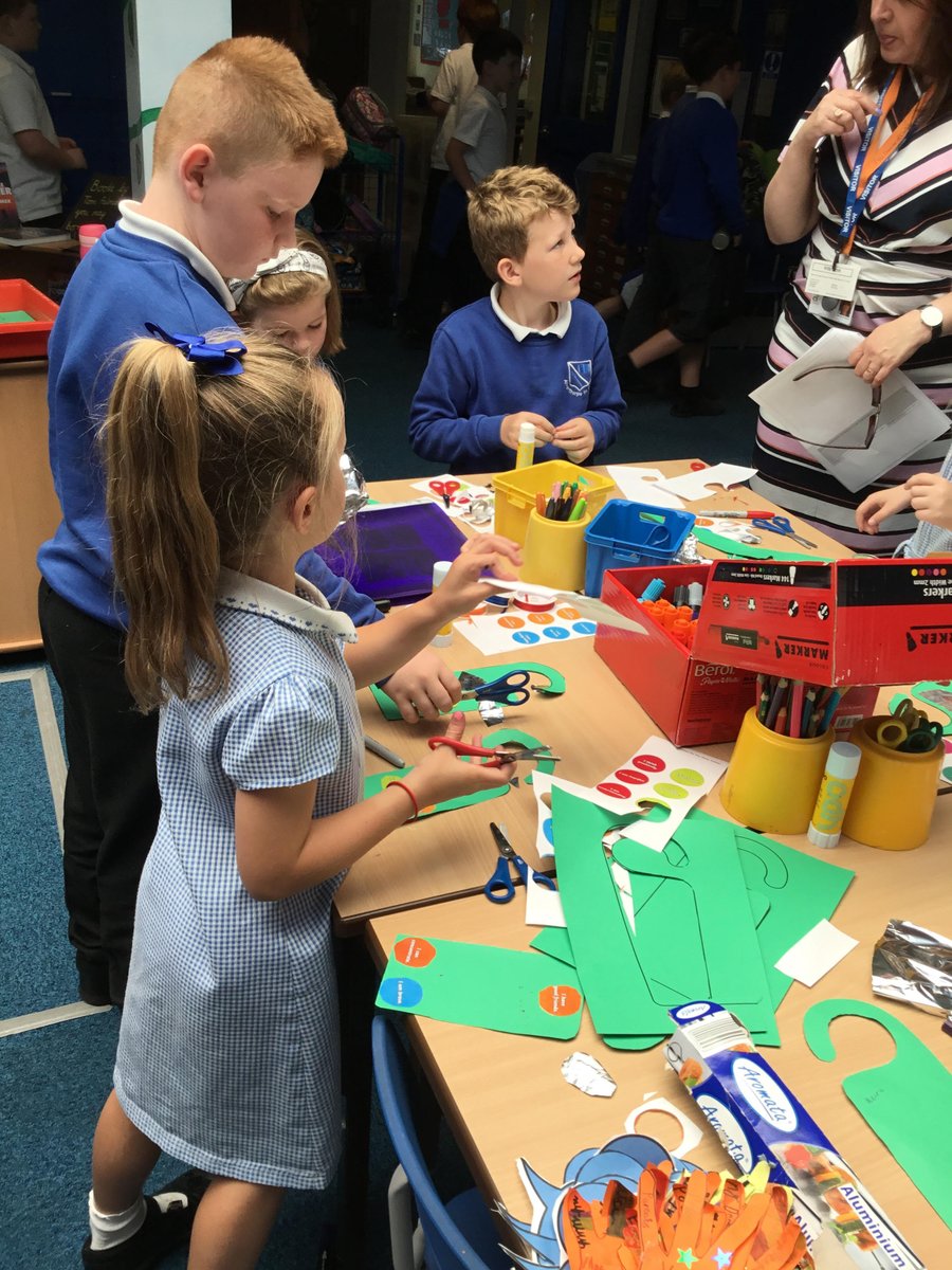 StPaulsWF2's tweet photo. Last week, in JAM club, we thought about self-respect.  We made door hangers with affirmations so we can read them each day #StPaulsSHINE #StPaulsClubs #respectselfrespect https://t.co/AuCx4zewSi