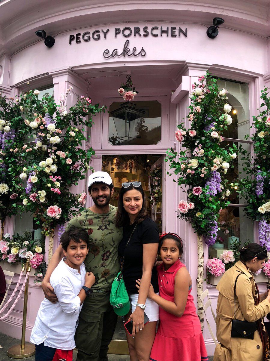 Cakes here are the best ..plus with sweetie pies ..
#hitentejwani #family #vacay #peggyporschen #peggyporschencakes