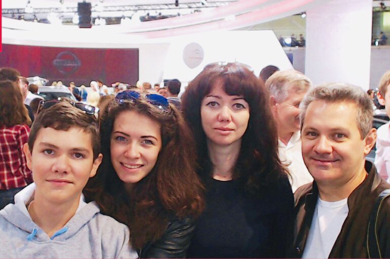 alensev's tweet image. С Днём Семьи, Любви и Верности...
#МояСемья
#МойДом
#МояКрепость