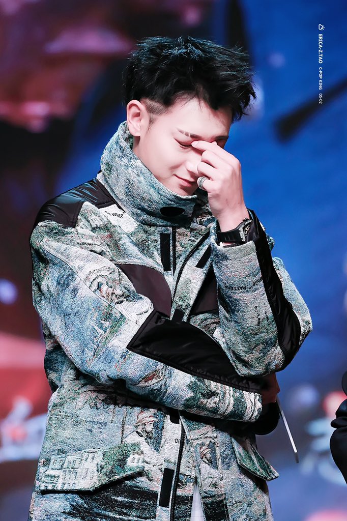 #ZTAO #黄子韬 #ztao黄子韬 #TAO 
190124 艳势番之新青年 上海发布会 P2
<a href="/hztttaoswag/">Z.TAO🔴黄子韬</a>