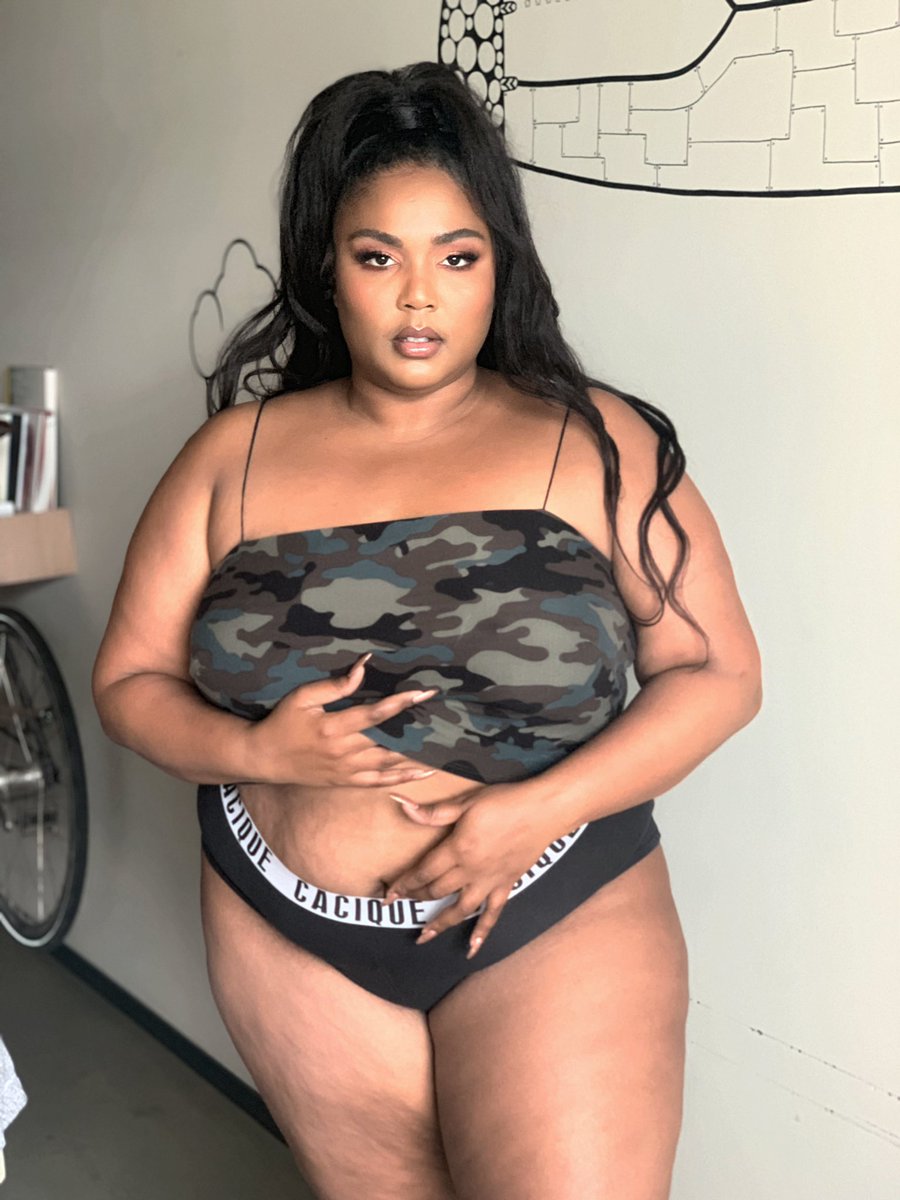 LIZZO tweet media