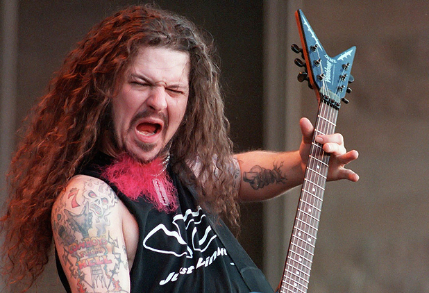 HaiMagazine's tweet photo. 5 Tragedi Pembunuhan di Acara Musik, Anggota Pantera Salah Satu Korbannya   https://t.co/FgxxWtyBgH https://t.co/1X0ipGuGpw
