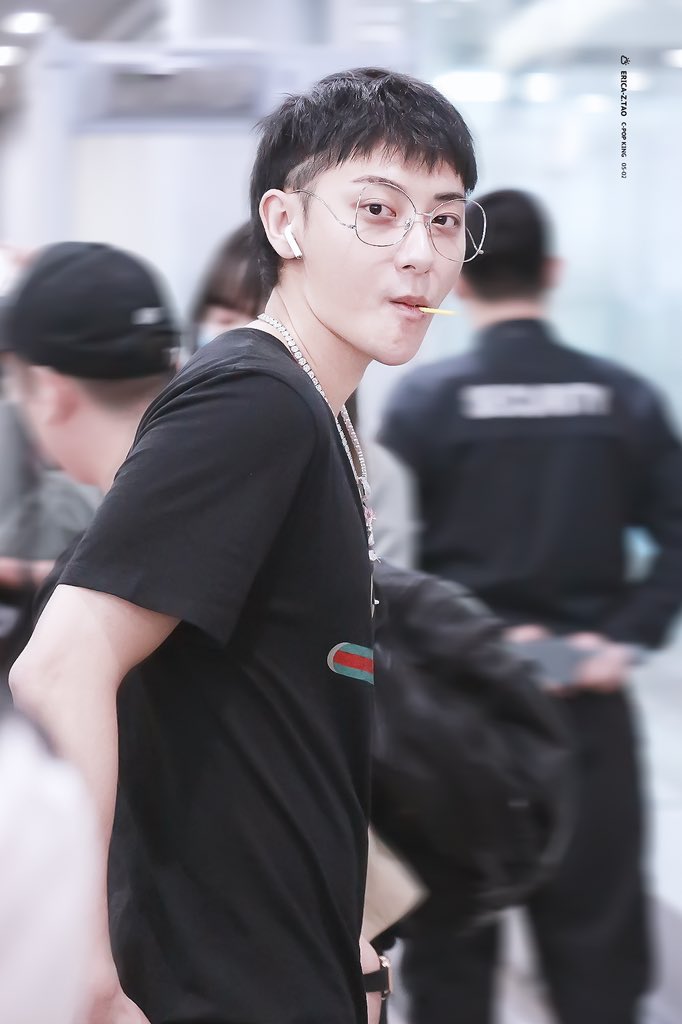 #ZTAO #黄子韬 #ztao黄子韬 #TAO 
190515 宁波✈️北京 出发 P1
<a href="/hztttaoswag/">Z.TAO🔴黄子韬</a>