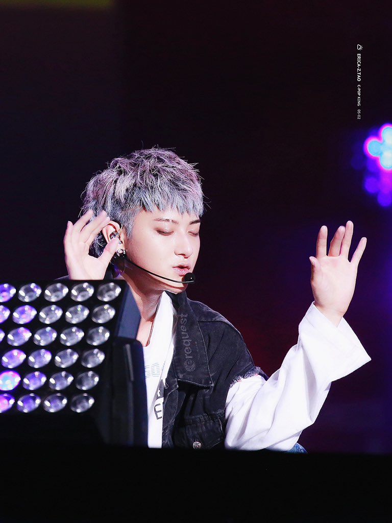 #ZTAO #黄子韬 #ztao黄子韬 #TAO 
190615 2019 IS BLUE上海演唱会 P1
<a href="/hztttaoswag/">Z.TAO🔴黄子韬</a>