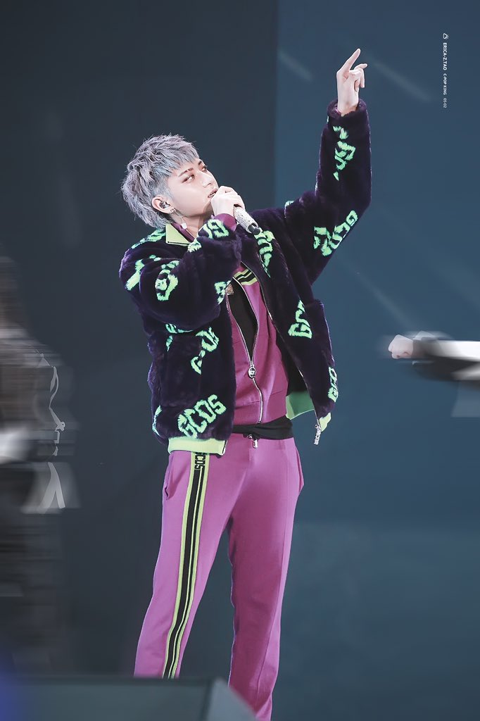 ERICA_ZTAO's tweet photo. #ZTAO #黄子韬 #ztao黄子韬 #TAO 
190615 2019 IS BLUE上海演唱会 P2
@hztttaoswag https://t.co/R4Lk0RgM9U