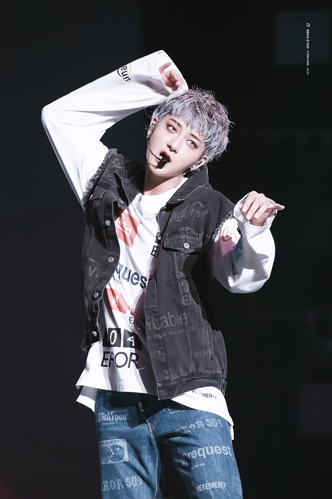 ERICA_ZTAO's tweet photo. #ZTAO #黄子韬 #ztao黄子韬 #TAO 
190615 2019 IS BLUE上海演唱会 P4
@hztttaoswag https://t.co/r2onnGuhbL
