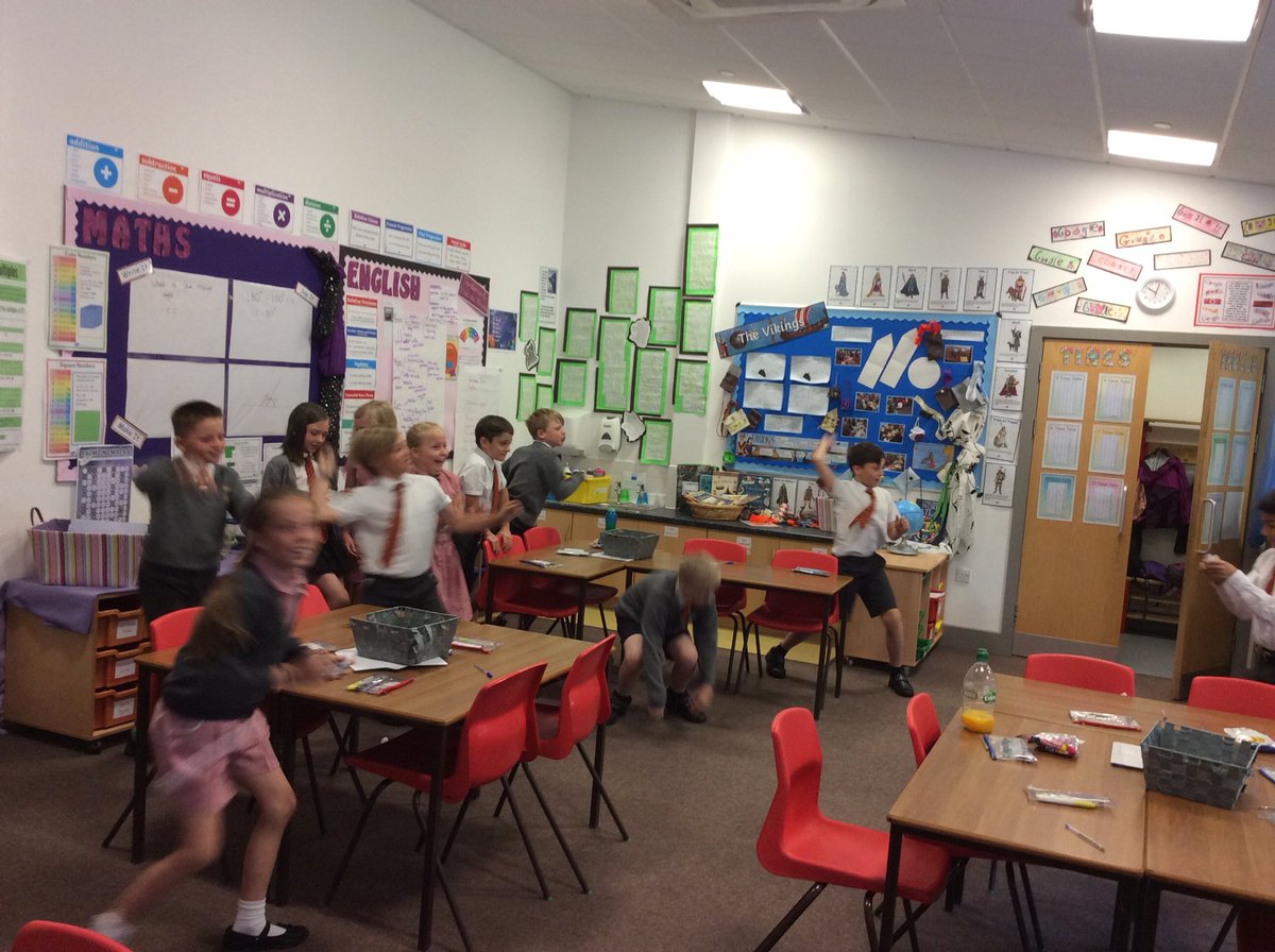 OakClass_Sankey's tweet photo. Getting to know the new Oak Tree Class....
#TRANSITIONFUN https://t.co/Ll6Qhs0tjL