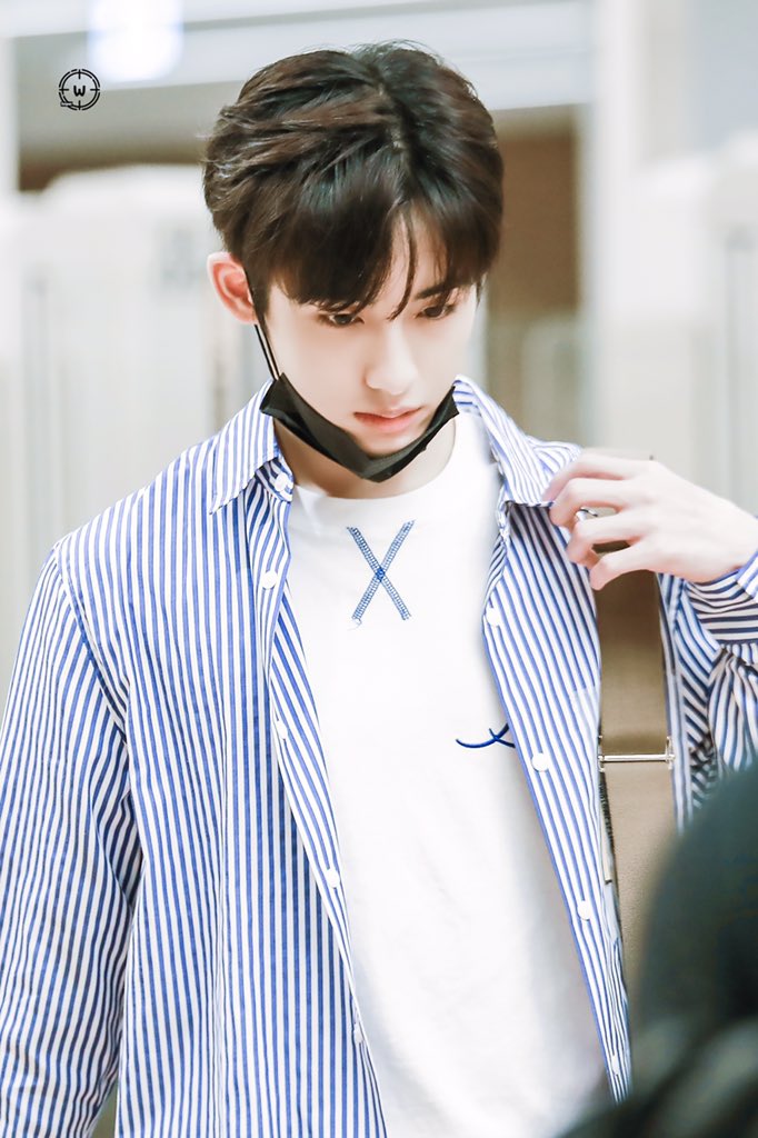 Sniper_1028's tweet photo. “我就在这里找到了你-”
#董思成 #윈윈 #winwin #ウィンウィン
#WayV #WeiShenV #威神V https://t.co/WyhZXdg3or