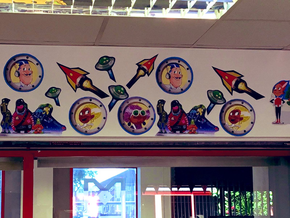 PaulaCarley's tweet image. Check out #GortonLibrary’s lovely #SummerReadingChallenge display. @MancLibraries