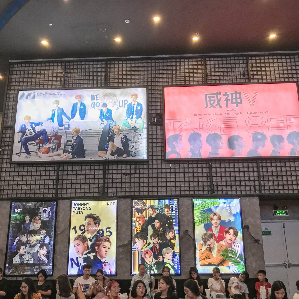 VibrantDream802's tweet photo. [𝗡𝗲𝗼 𝗗𝗿𝗲𝗮𝗺 𝗥𝗼𝗮𝗱]

This is the first screening premiere event for Vietnamese NCTzens, called “𝗡𝗲𝗼 𝗗𝗿𝗲𝗮𝗺 𝗥𝗼𝗮𝗱”, organized by NCT CLUB (@nctclubvn) 

Location: BHD Star Cineplex Hà Nội - 8th Floor Vincom Phạm Ngọc Thạch.

#NCT
@NCTsmtown @SMTOWNGLOBAL https://t.co/jbf4uo5Nm8