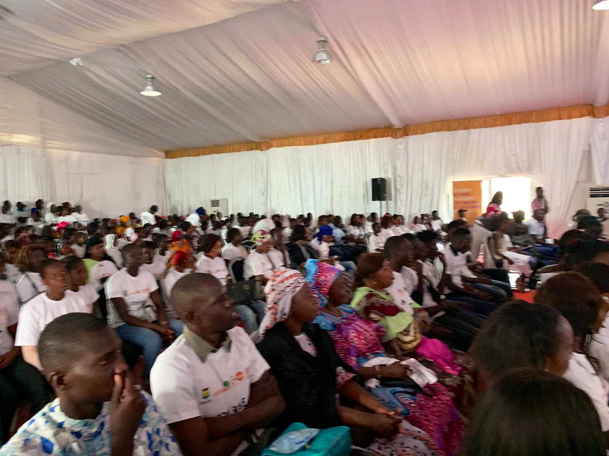 UNFPASenegal's tweet image. Leçon inaugurale des jeunes leaders sur la santé de la reproduction et le dividende démographique dans la commune de Geule Tapée Fass Colobane #FassE  @UNFPA_WCARO @mabinguengom1 @CecileZ9 @EnohEben_J @pgajraj1 @OnuSenegal @Atayeshe @UNFPA @CinuDakar @MarieSoulie_ @OSCPFAFRIQUE