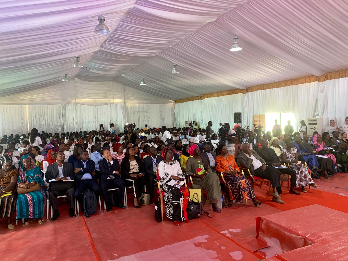 UNFPASenegal's tweet image. Leçon inaugurale des jeunes leaders sur la santé de la reproduction et le dividende démographique dans la commune de Geule Tapée Fass Colobane #FassE  @UNFPA_WCARO @mabinguengom1 @CecileZ9 @EnohEben_J @pgajraj1 @OnuSenegal @Atayeshe @UNFPA @CinuDakar @MarieSoulie_ @OSCPFAFRIQUE