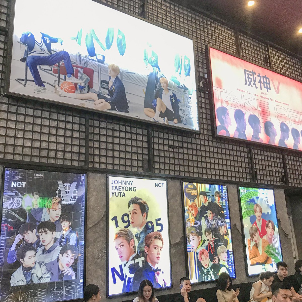 VibrantDream802's tweet photo. So beautiful 💚
#NCT127_1ST_WORLD_TOUR #NCT127_SUPERHUMAN #NCT127 #3YearsWithNCT127
@NCTsmtown_127 
@SMTOWNGLOBAL https://t.co/23dkypANUl