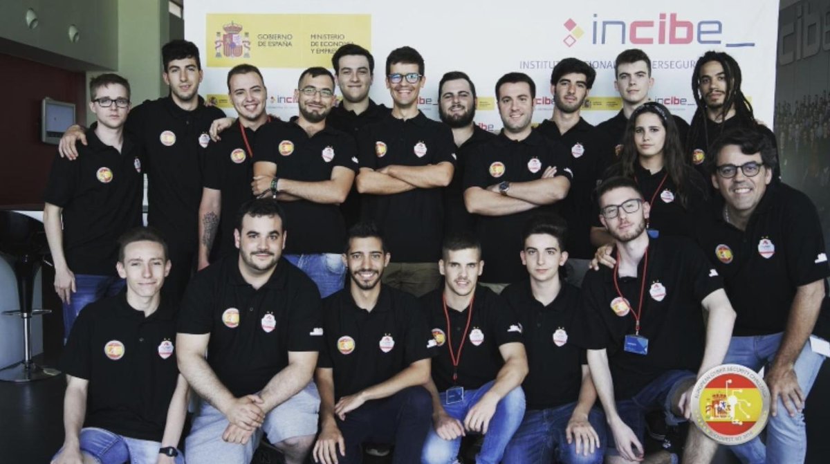 via_galicia's tweet photo. 💥 Dos de nuestros proyectos acelerados @authusb y #directdump han sido seleccionados por @INCIBE entre los 10 finalistas de Cybersecurity ventures.
Toda la información, aquí:
https://t.co/mSddOo26iY https://t.co/Y0UYVrko2A
