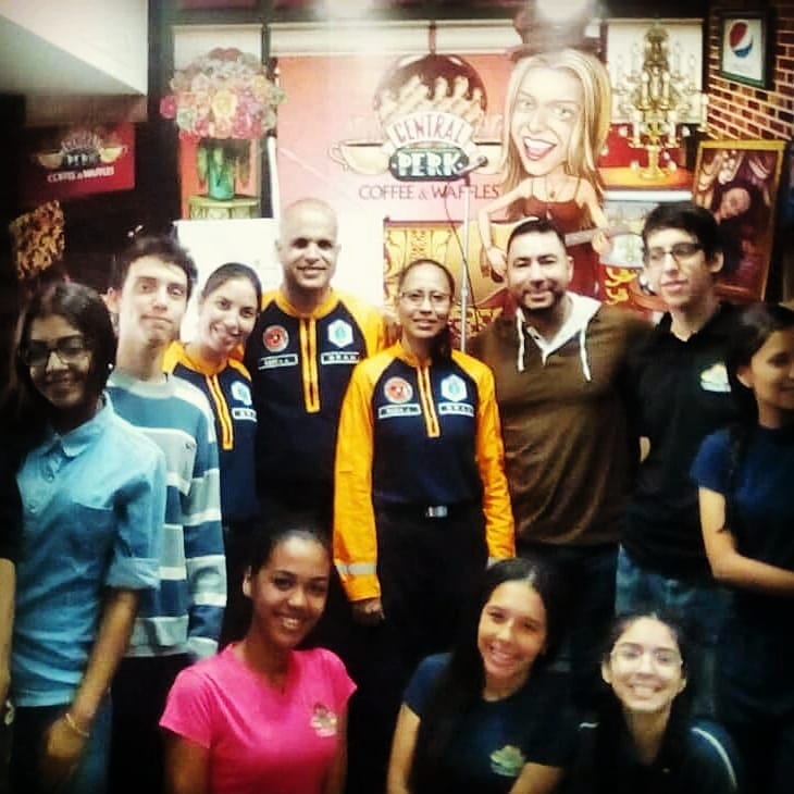 BRAM_Venezuela's tweet photo. Ayer #7 Jul la @bram_venezuela  continuo con la capacitacion en Atencion de Emergencia al personal de Cafe Central Perk @cafecentralperk Gracias al @eljefedeloswaffles por la receptividad #wafles #atencion #emergencias #BramSomosTodos https://t.co/IZBkv2gYF6