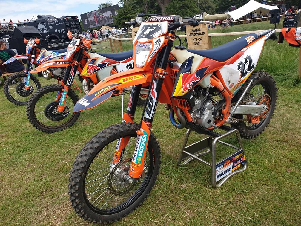 AcerbisUK tweet media