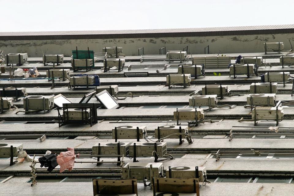 Saviez-vous que...selon l’Agence Internationale d'Énergie, la demande d’énergie des climatiseurs va plus que tripler d’ici 2050, passant de 850 à 3 350 GW. Une augmentation de 395 % ! Mais avec notre Contrôle Intelligent de la Climatisation vous pouvez aider à réduire cet impact.