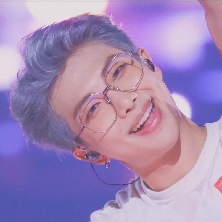 samijjang_'s tweet photo. Yow Bangwools 💜 thank you for letting me be a part of a great family @BTS_twt #ArmyMeansFamily https://t.co/13en2UHx79