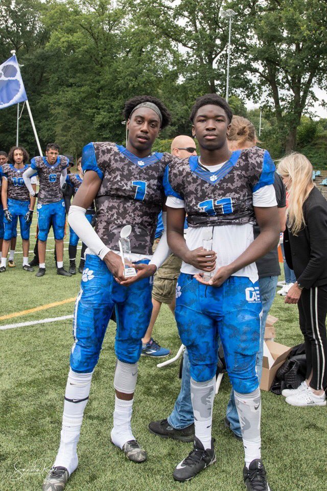 chivarro2's tweet photo. Dutch champs😤✨,also became offensive MVP🐾💙 https://t.co/ekIZLFMUjT