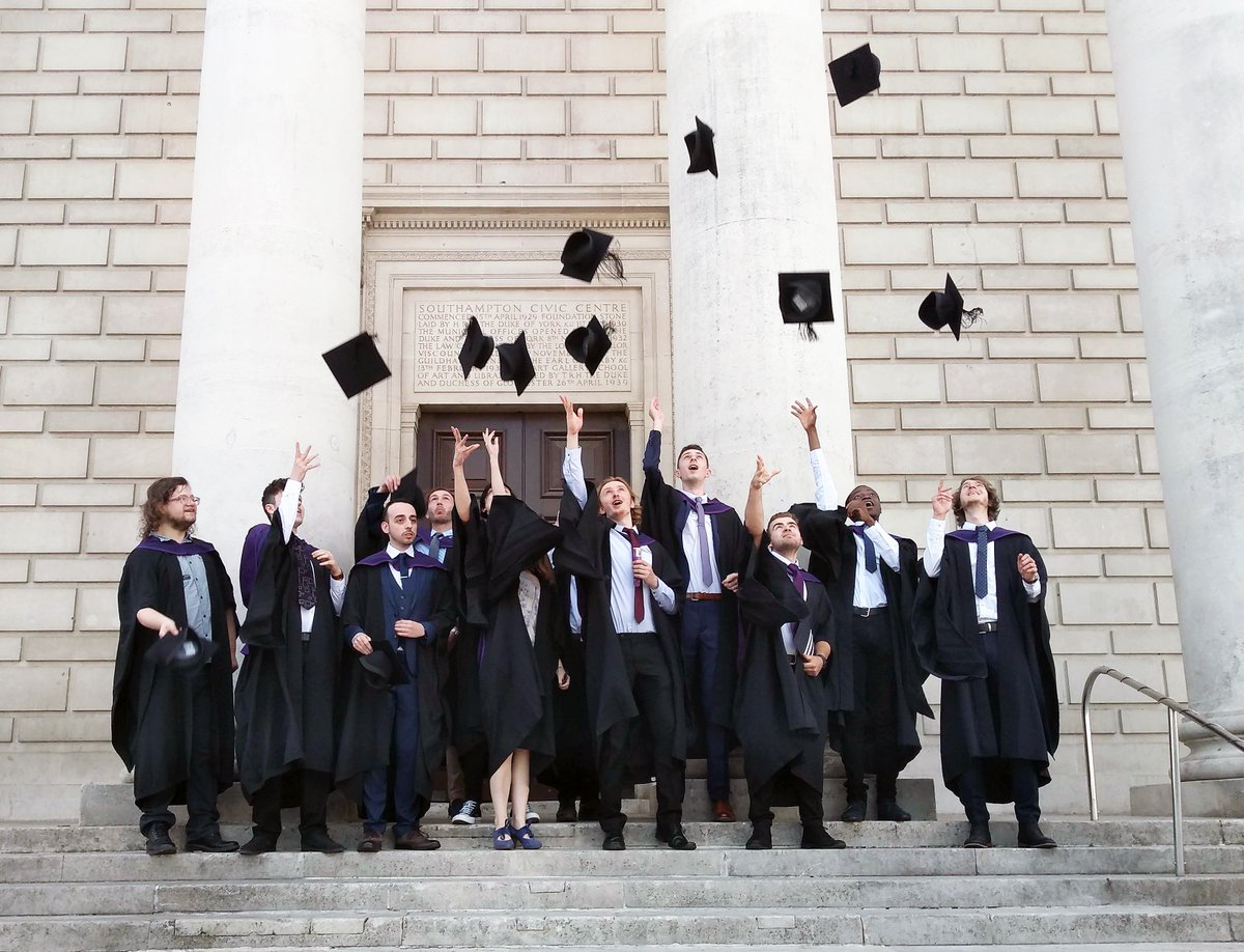 SolentCGMagic's tweet image. Congratulations Graduating class of 2019! So proud of all of you today!! Awesome work, keep in touch and stay in touch! - the CGI team :) #success #Graduation2019  #solentuni #besolent