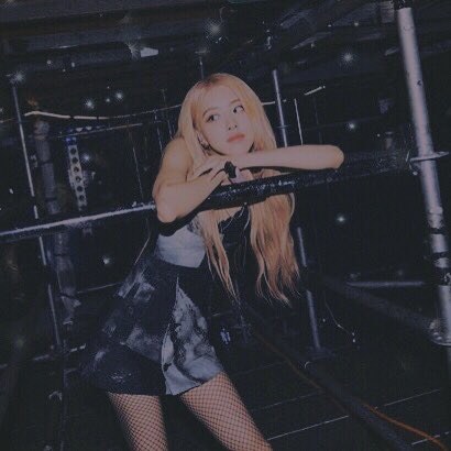 bIackpinkaus's tweet photo. 𝘤𝘩𝘢𝘦𝘯𝘯𝘪𝘦 𝘴𝘰𝘤𝘪𝘢𝘭 𝘮𝘦𝘥𝘪𝘢 𝘢𝘶 (𝘧𝘵. 𝘭𝘪𝘴𝘰𝘰)

     (𝐛𝐞𝐬𝐭) 𝐦𝐢𝐬𝐭𝐚𝐤𝐞

In which, following an informatic error, Jennie and Jisoo end up with new and definitely unexpected roommates. https://t.co/rbnZlAFhxl