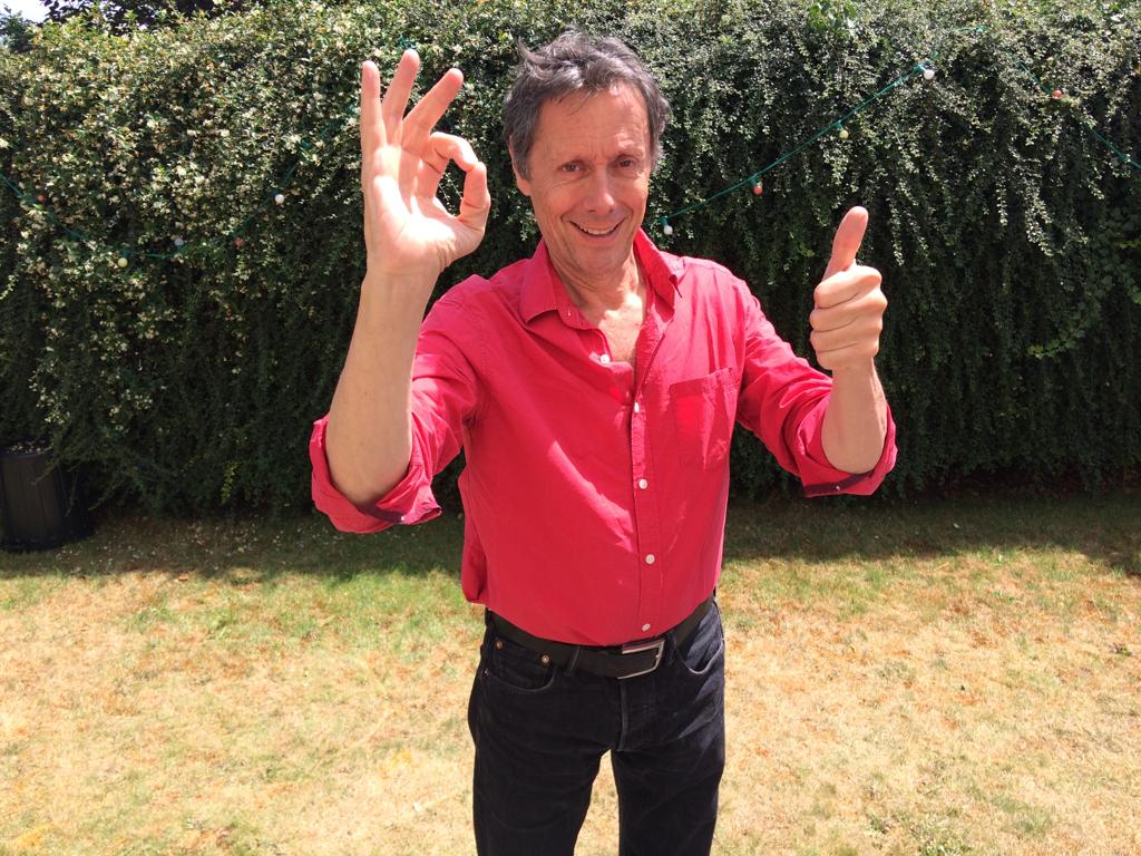 AntoineDeMax's tweet photo. Je suis super content! On y est donc arrivé! Plus de 256 000 euros et surtout presque 7000 contributeurs! C'est vraiment grâce à vous qu'on en est là. Maintenant je considère que le film est lancé. Je vous tiendrai au courant des prochaines étapes, c'est promis.Grand merci à tous https://t.co/DsAziZeIbp